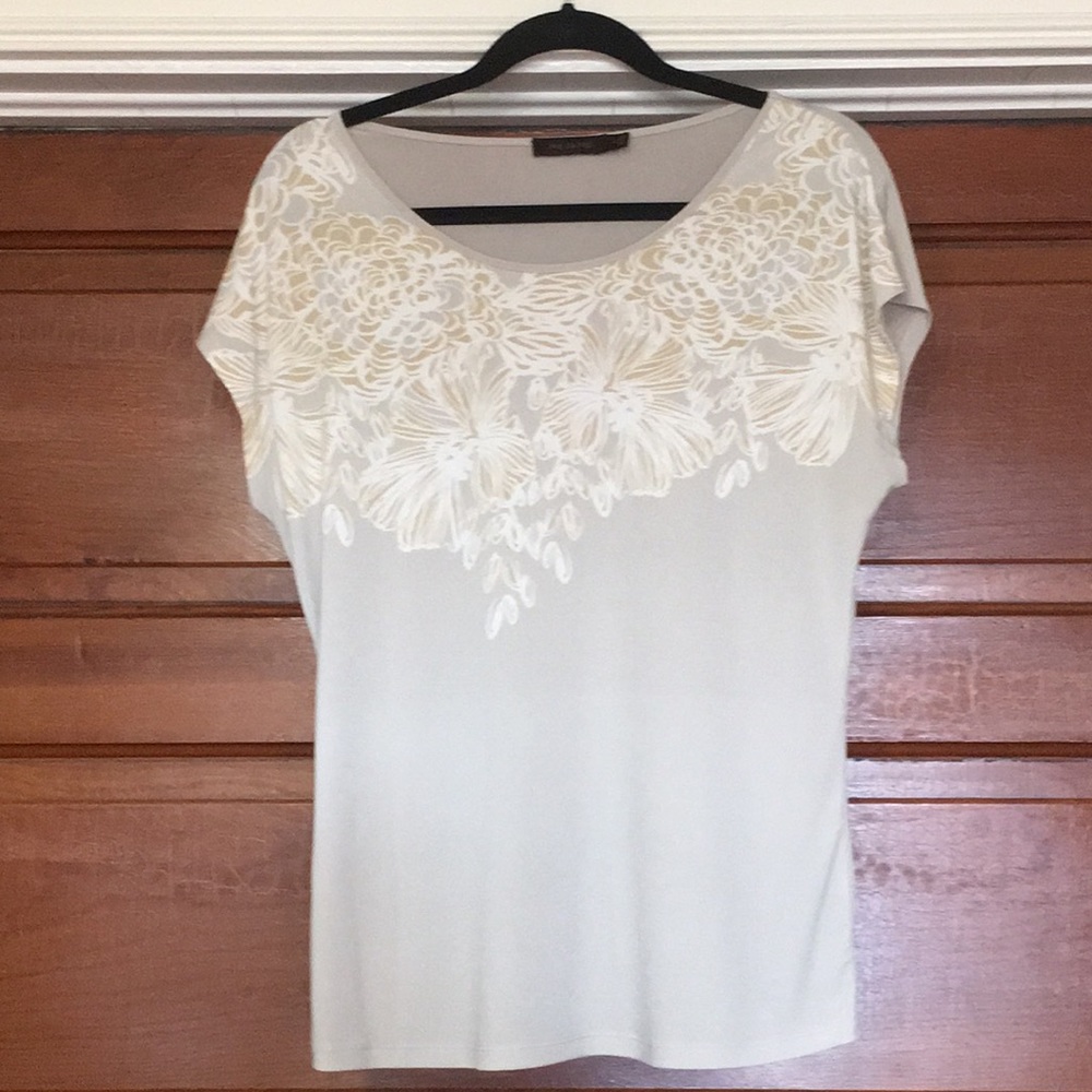 Grey shirt sleeve blouse with pattern size M